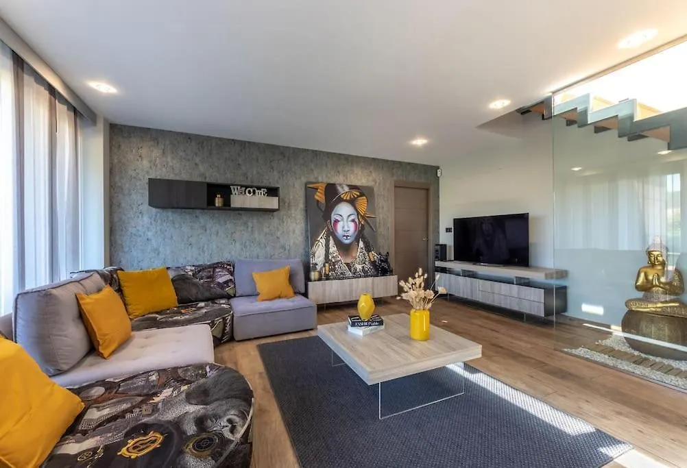 Casa Unifamiliar Con Vistas Al Paisaje Y Encanto En El Corazon Del Pais Vasco,Espana Mungia Holiday home